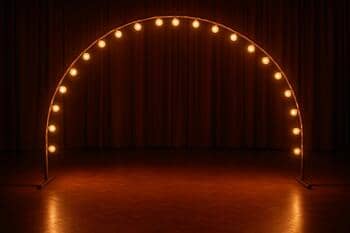 Svetelný oblúk nad parketom