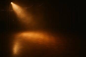 Ľavá polovica parketu v teplom nábehu